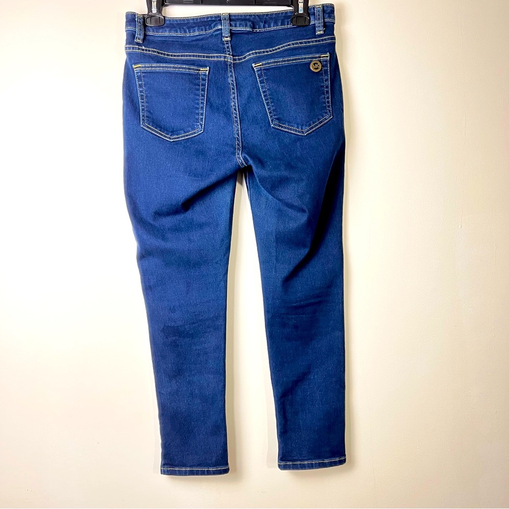 Micheal Kors mid rise Size 6 cotton stretch jeans dark wash - Picture 2 of 6
